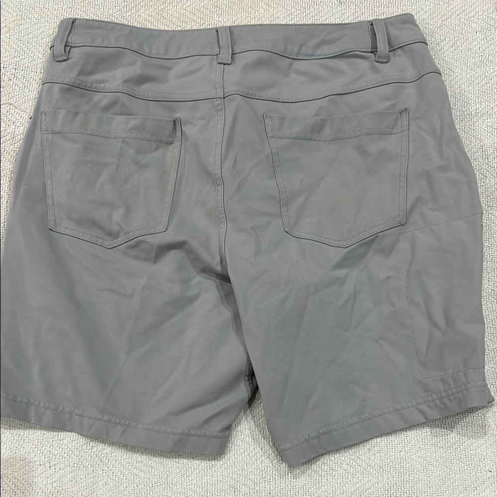 BYLT Basics Gray Flat Front Performance Shorts - Picture 3 of 4